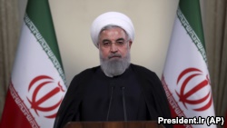حسن روحانی خطاب به مایک پمپئو گفته که «شما چه کاره‌اید که می‌خواهید برای ایران و جهان تصمیم بگیرید».
