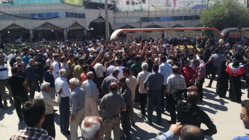 بی‌خبری از وضعیت ده‌ها بازداشتی اعتراض‌های کازرون