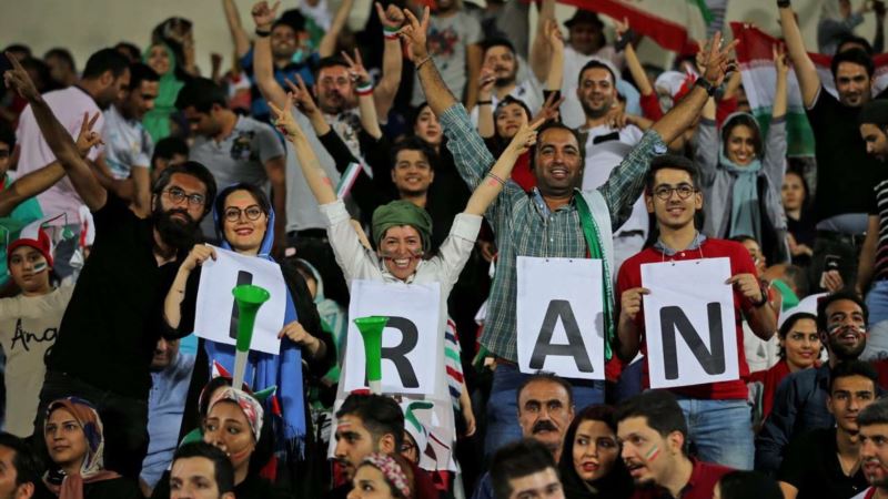 تلاش‌ها برای رفع یک ممنوعیت؛ مجوز حضور خانواده‌ها برای تماشای بازی ایران پرتغال صادر شد