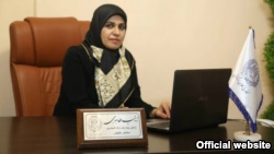 خانم طاهری پس از اعدام محمد ثلاث در توئیترش نوشته بود که قصد دارد «اسناد بی‌گناهی» موکلش را منتشر کند.