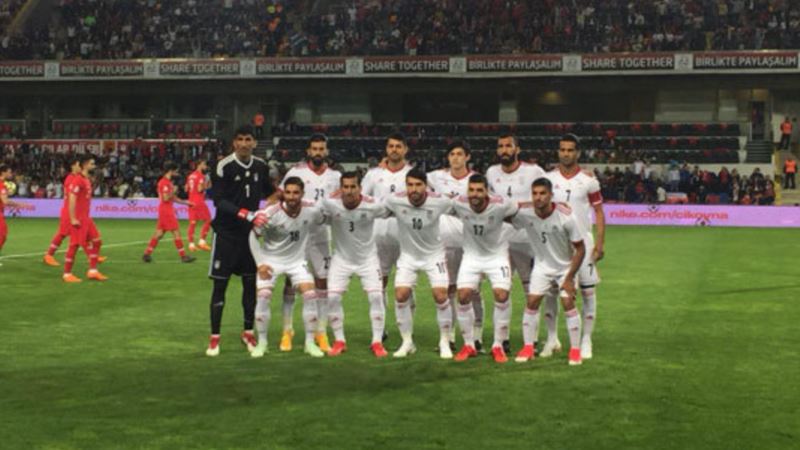 پاسخ نایکی به صدای آمریکا: به خاطر تحریم به تیم ملی ایران کفش نمی‌دهیم