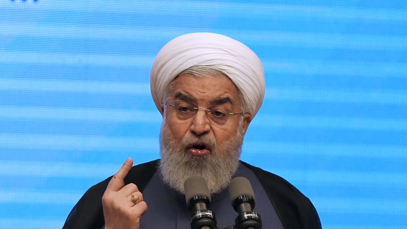حسن روحانی: دولت نه استعفاء می‌دهد و نه کنار می‌کشد