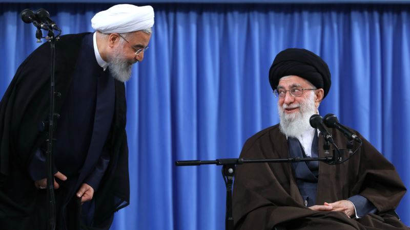 خامنه‌ای درباره مسائل بازار سکه و ارز از روحانی «گزارش دقیق» خواست