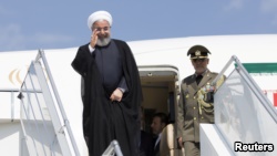 حسن روحانی، رئیس‌جمهوری ایران، هنگام ورود به شهر زوریخ در سوئیس