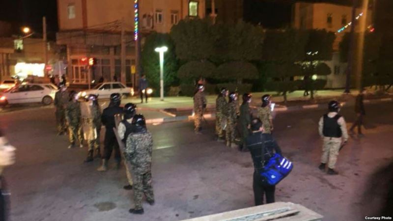 بعد از آرامش در خرمشهر؛ جمهوری اسلامی ۱۰ معترض را بازداشت کرد