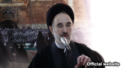 محمد خاتمی می‌گوید که «تا اصلاحات زنده است جایی برای براندازی نیست».