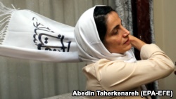 ​​نسرین ستوده، وکیل و حقوق‌دان، ۲۳ خرداد ماه بازداشت شد.
