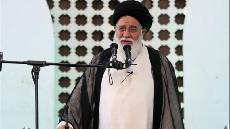 انتقاد امامان جمعه از عملکرد اقتصادی دولت حسن روحانی