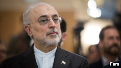 رئیس سازمان انرژی اتمی ایران می‌گوید ممکن است برخی از محدودیت‌های برجامی را به حال تعلیق در بیاوریم.