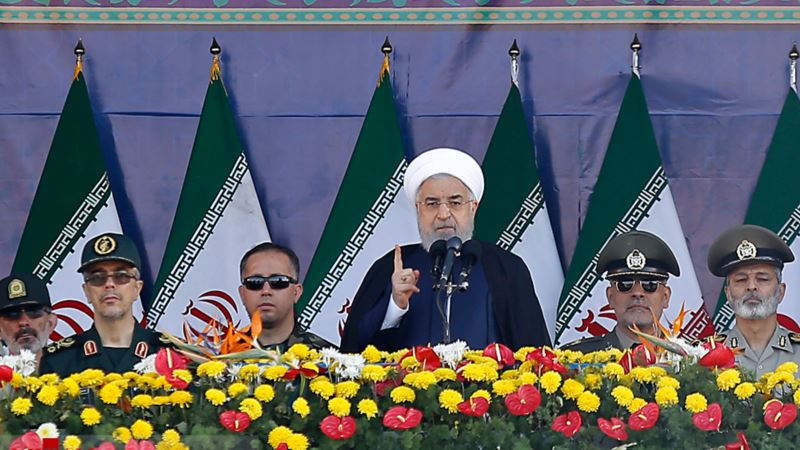 حسن روحانی: سلاح‌های دفاعی و موشک خود را کنار نمی‌گذاریم