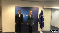 هلگا اشمید دبیرکل سرویس اقدام خارجی  اتحادیه اروپا و حسین جابری انصاری دستیار ارشد وزیر خارجه ایران در بروکسل 
