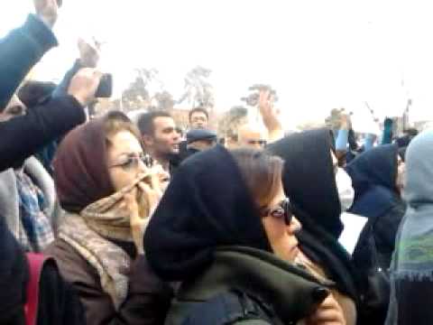 تجمع فرهنگیان و مردم تهران در مقابل مجلس